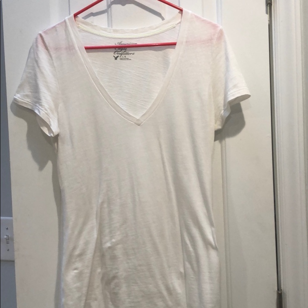 AE v neck